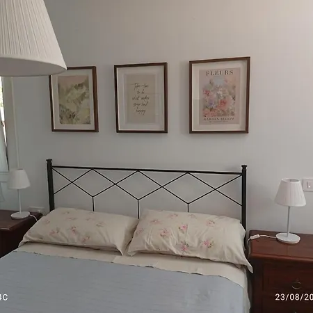 La Casa Di Cristina Bed & Breakfast 3*
